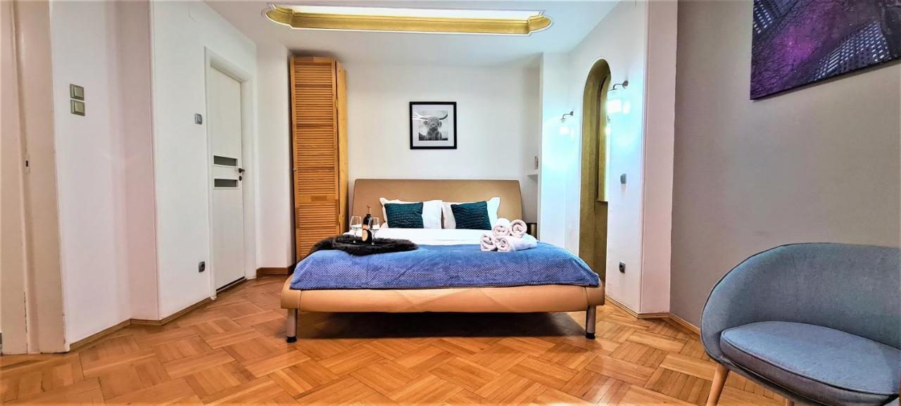 Central Arghezi Art Deco Apartment Piata Universitatii Бухарест Екстер'єр фото